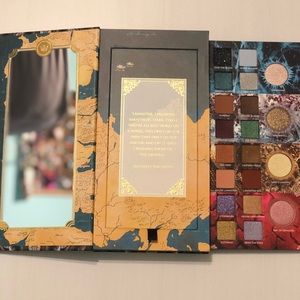 Game of Thrones Urban Decay Eyeshadow Palette